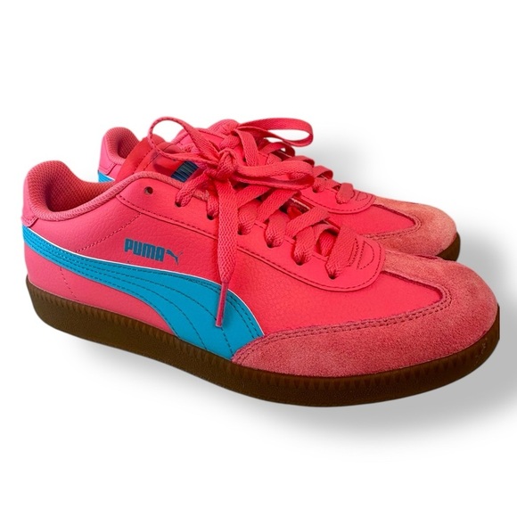 Puma Shoes - Puma Club II Era Sneakers Women’s Size 8.5 Hot Pink Blue Like New Street